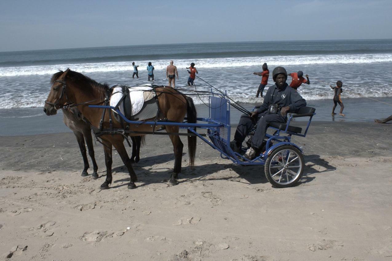 Kunta Kinteh Beach Complex 코투 외부 사진
